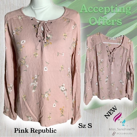 Pink Republic Tops - Pink Republic NEW - Sz S - ballon long sleeved - keyhole front - floral top